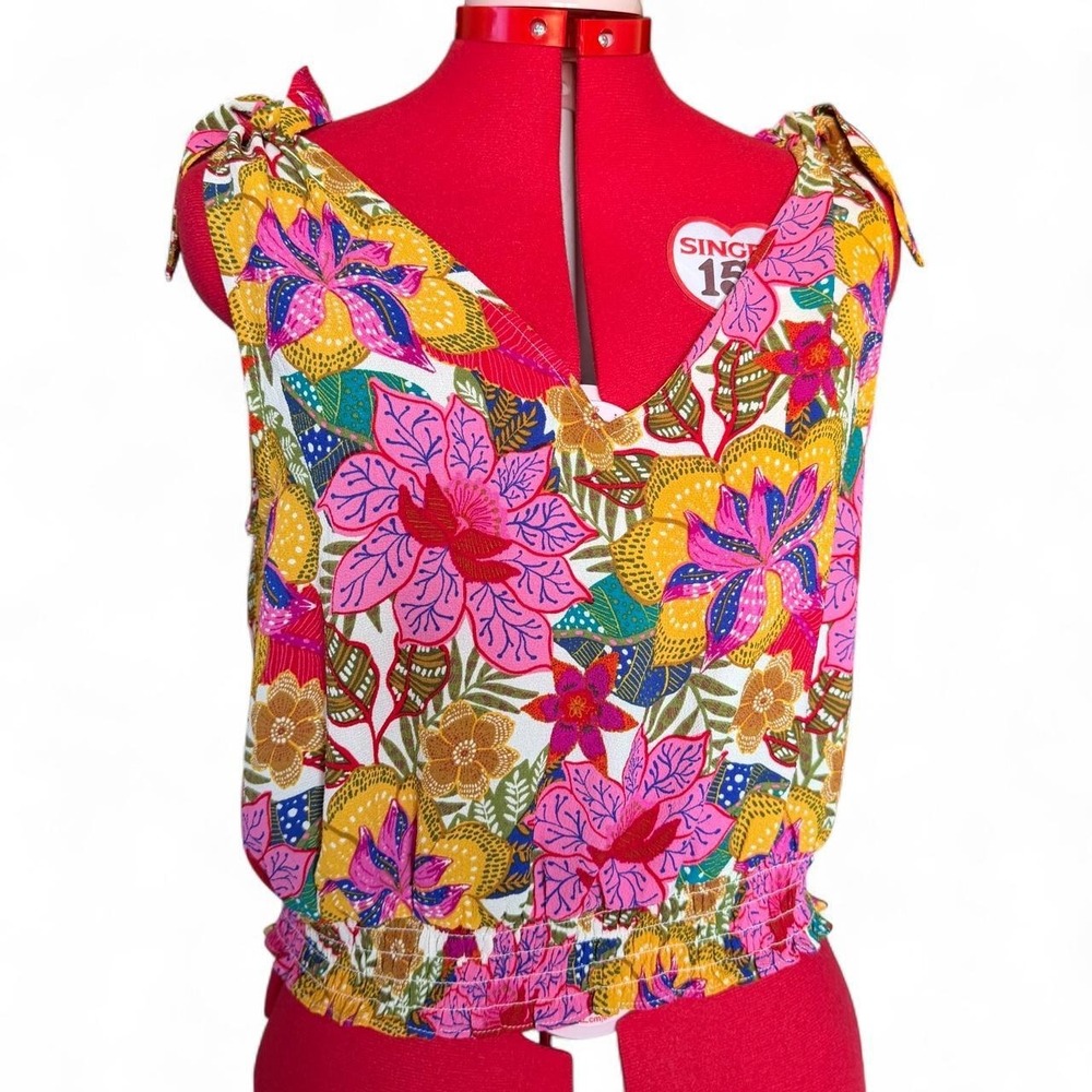 Rose + Olive vibrant colorful sleeveless‎ top v neck blouse size large
